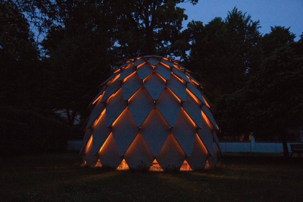 Katos mmcité Pinecone PNC110 PNC110 - 9S2000 - ral1000 - Lehtovuori