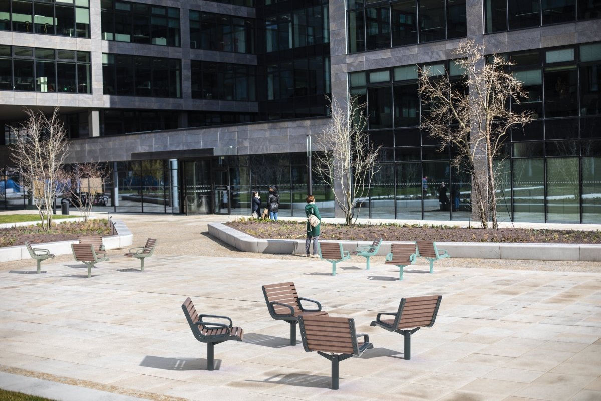 Puistonpenkki Port PQX - R157t - Lehtovuori