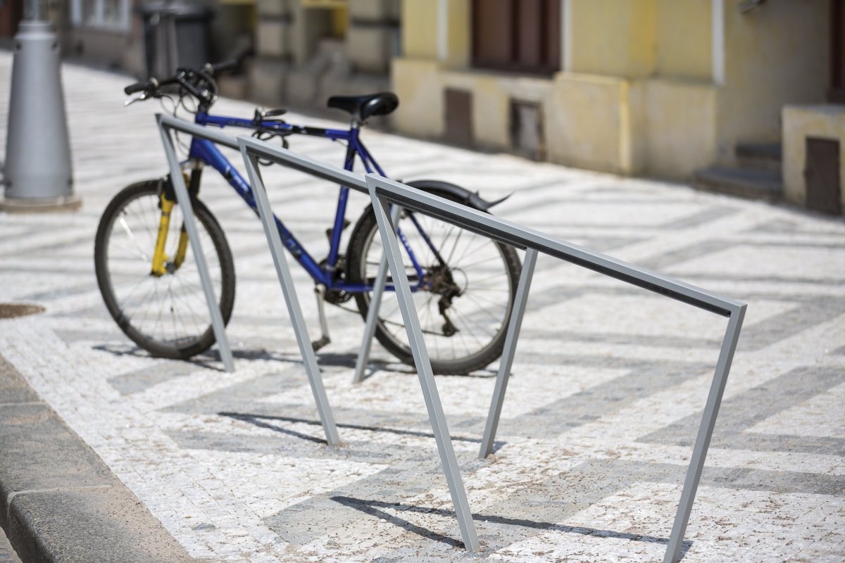 Pyöräteline Edgetyre STE410 - Lehtovuori