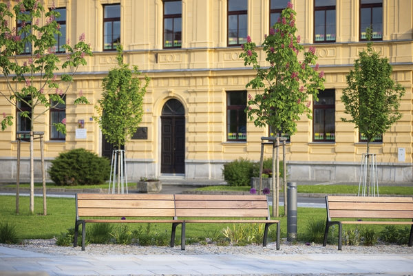 Puistonpenkki mmcité Miela LME153y