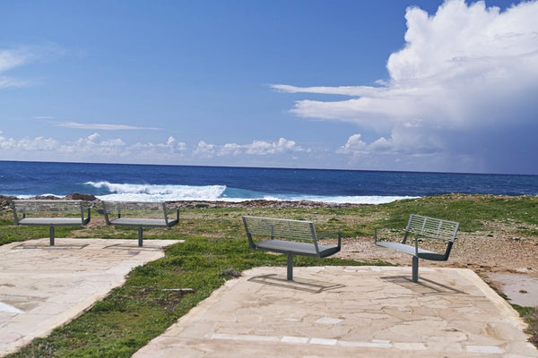 Puistonpenkki mmcité Intervera LVR-R258