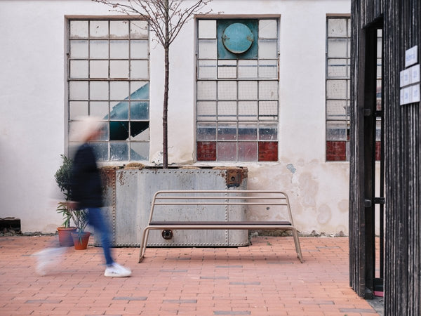 Puistonpenkki mmcité Linfa LNF151t