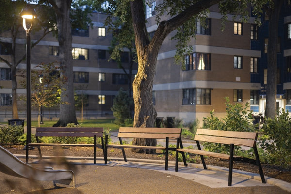 Puistonpenkki mmcité Vera LV155t