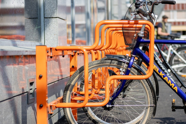 Pyöräteline CubiQ Premium, 1-puol, 4pp, 500 mm välitys, pinta-asennus