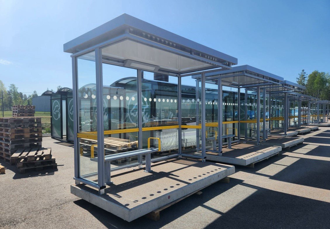 Pysäkkikatos Favorit 2,8 m, pinta - asennus betonilaatalle  - Lehtovuori