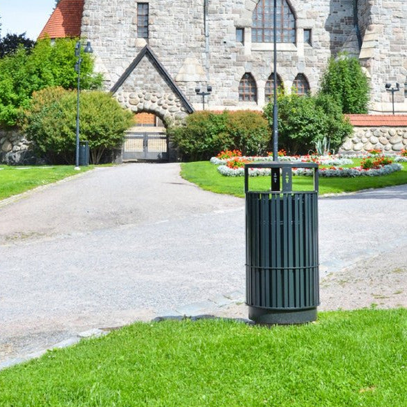 Roska-astia Plaza, maalattu