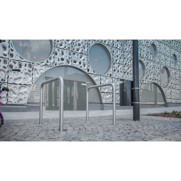 Runkolukittava pyöräteline U2, rst, L1000xK900, betonoitava