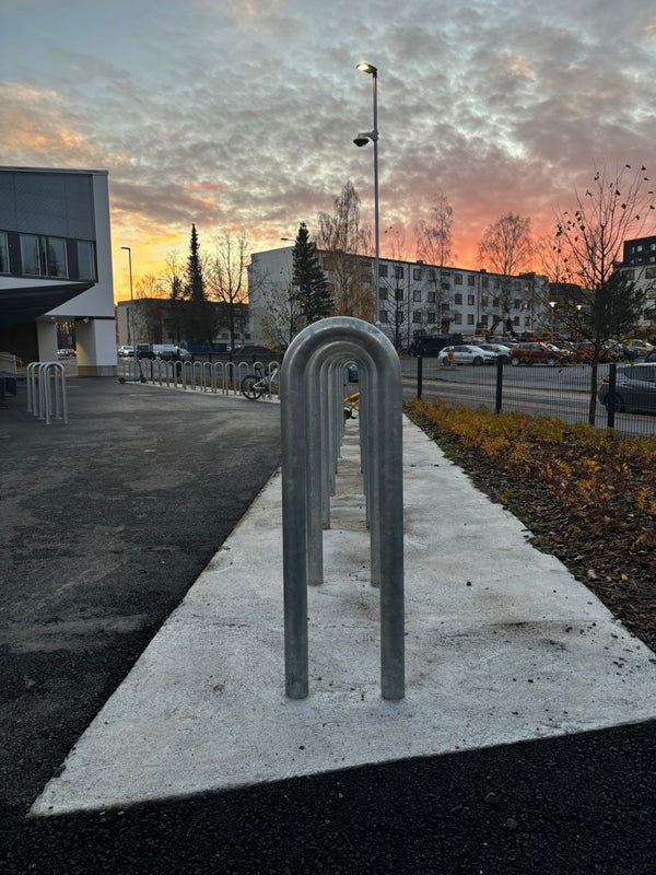 Runkolukittava pyöräteline U2, znm, L300xK900, kiskoasennus