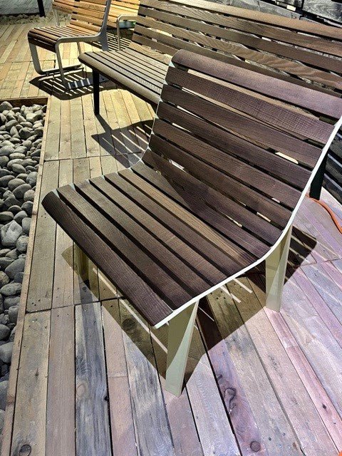 Tuoli mmcité Emau EM152t